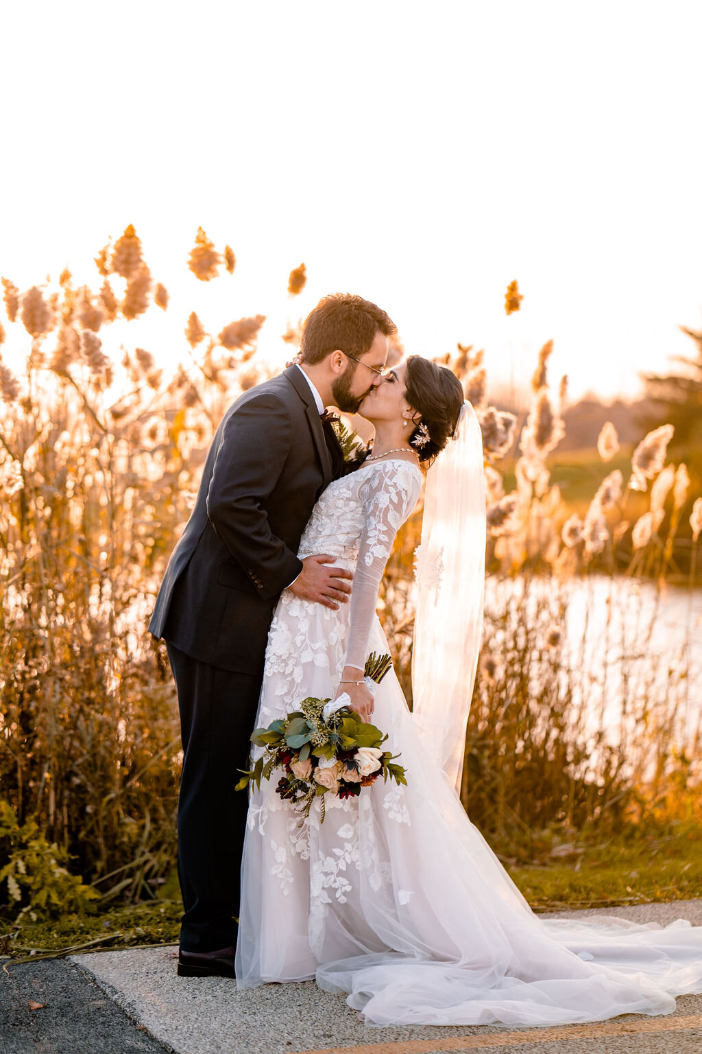 chicago-fall-elopement-intimate-wedding (67).jpg