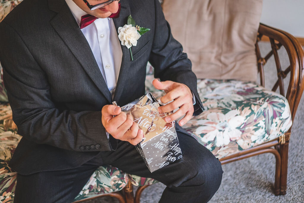 fall-wedding-eagle-ridge-resort-galena-chicago-photographer (13).jpg