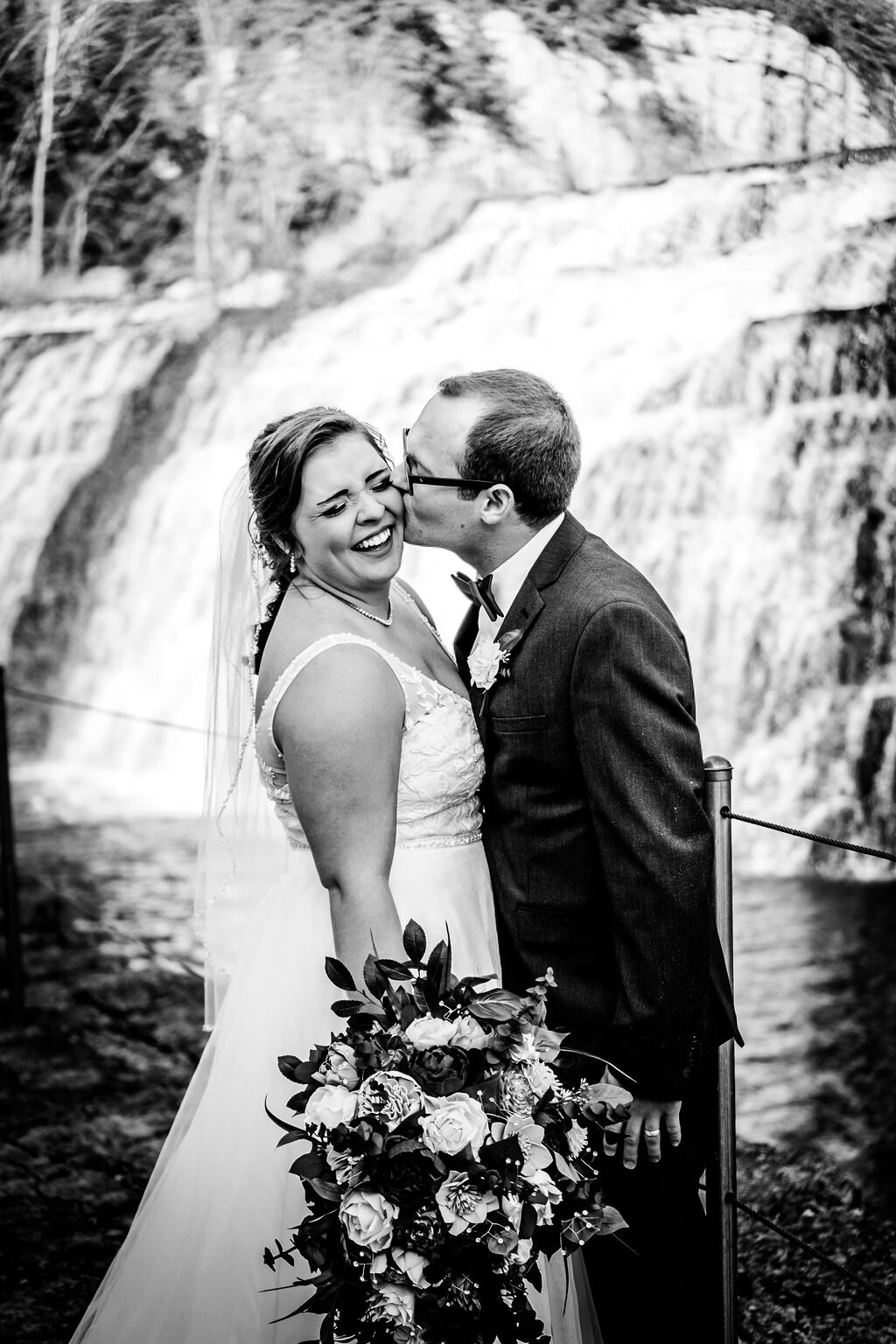 fall-wedding-eagle-ridge-resort-galena-chicago-photographer (58).jpg