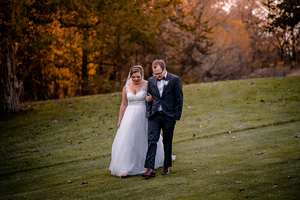 fall-wedding-eagle-ridge-resort-galena-chicago-photographer (63).jpg