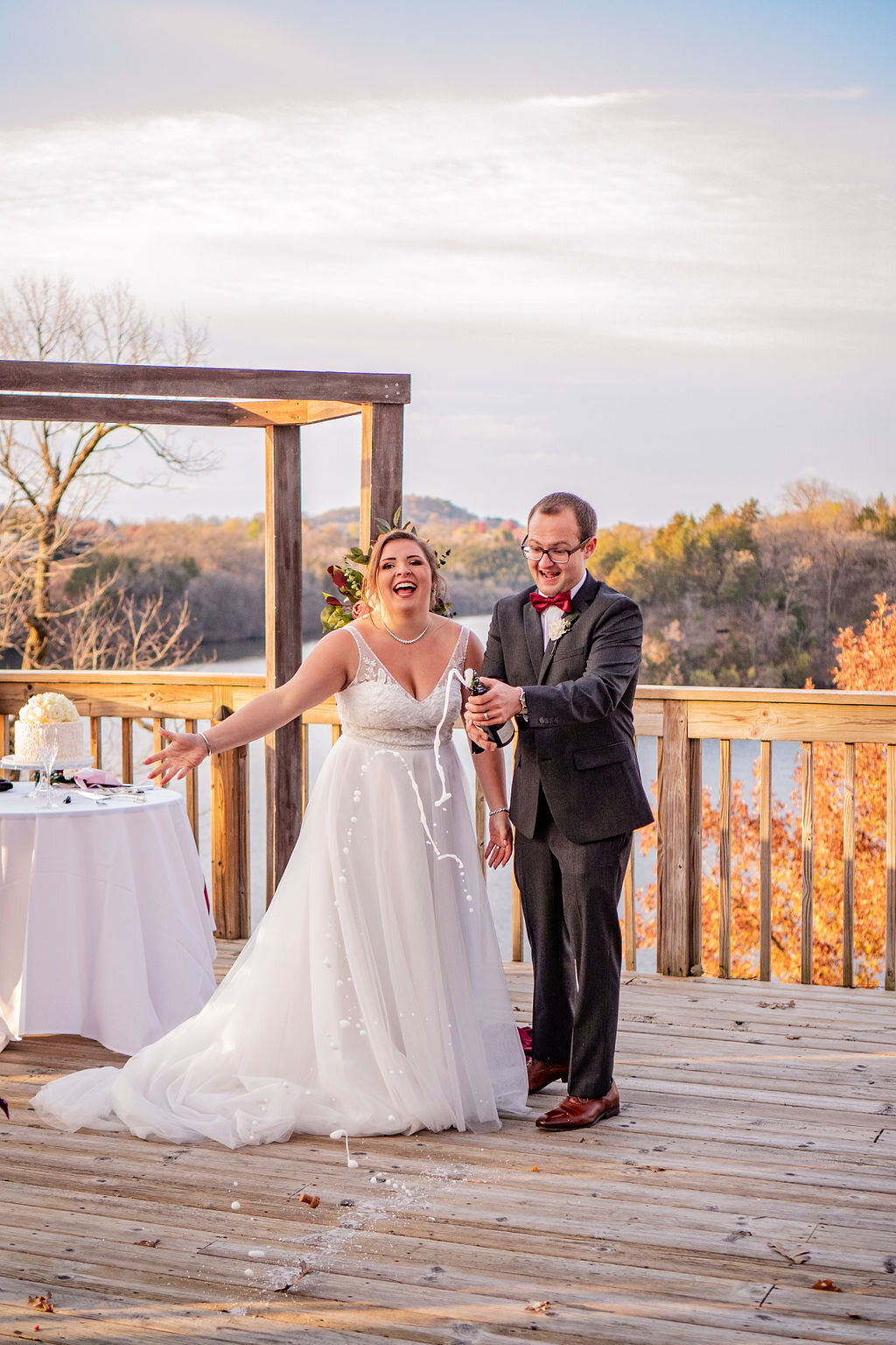 fall-wedding-eagle-ridge-resort-galena-chicago-photographer (88).jpg