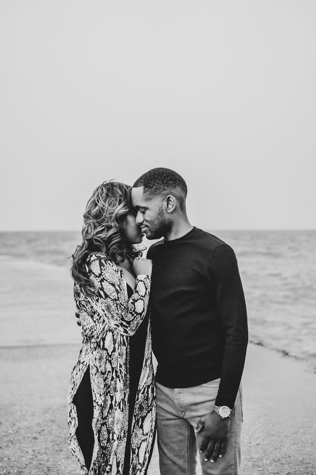 north-avenue-beach-chicago-engagement-photos (6).JPG