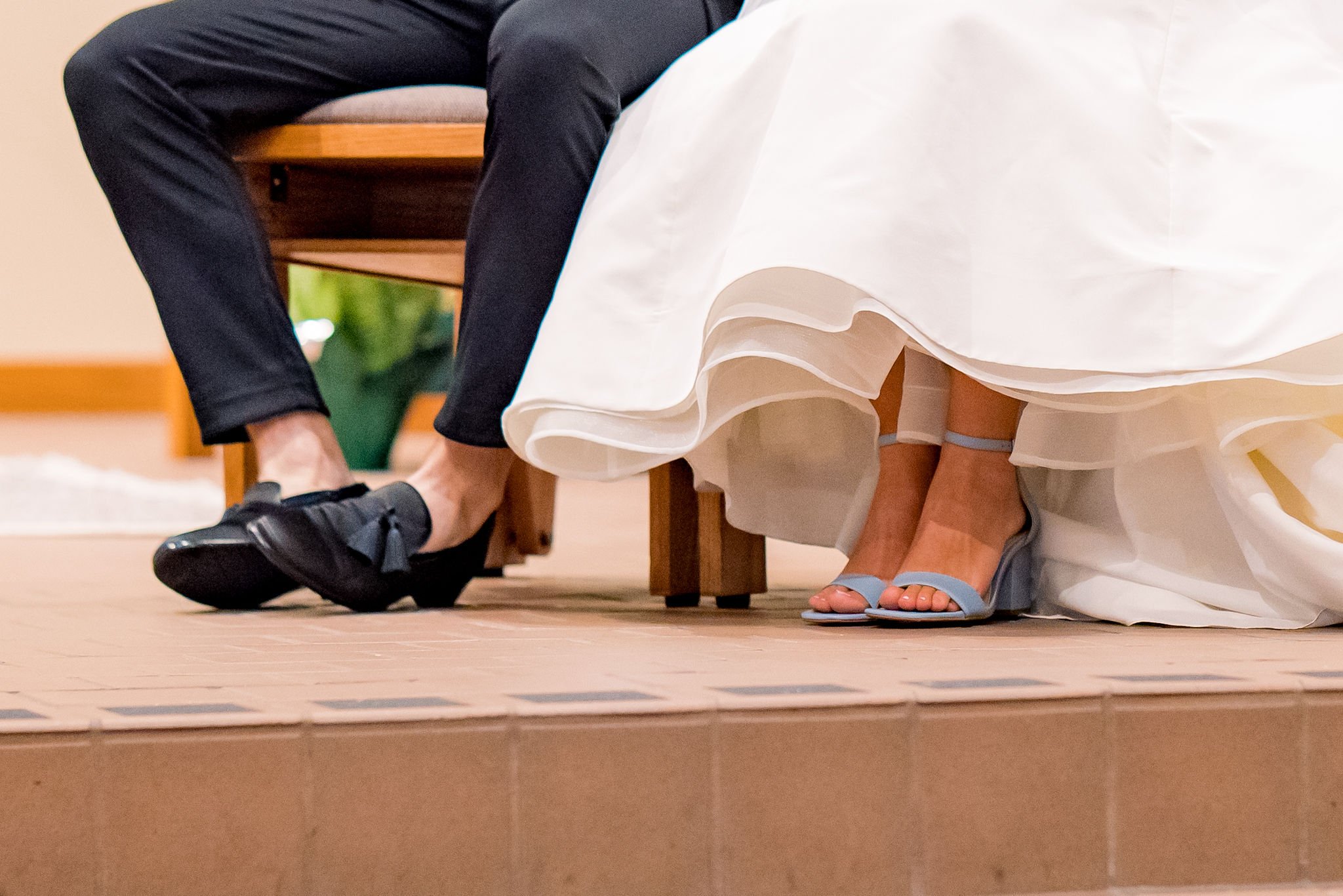 abbi-peter-onwentsia-club-wedding-696.jpg
