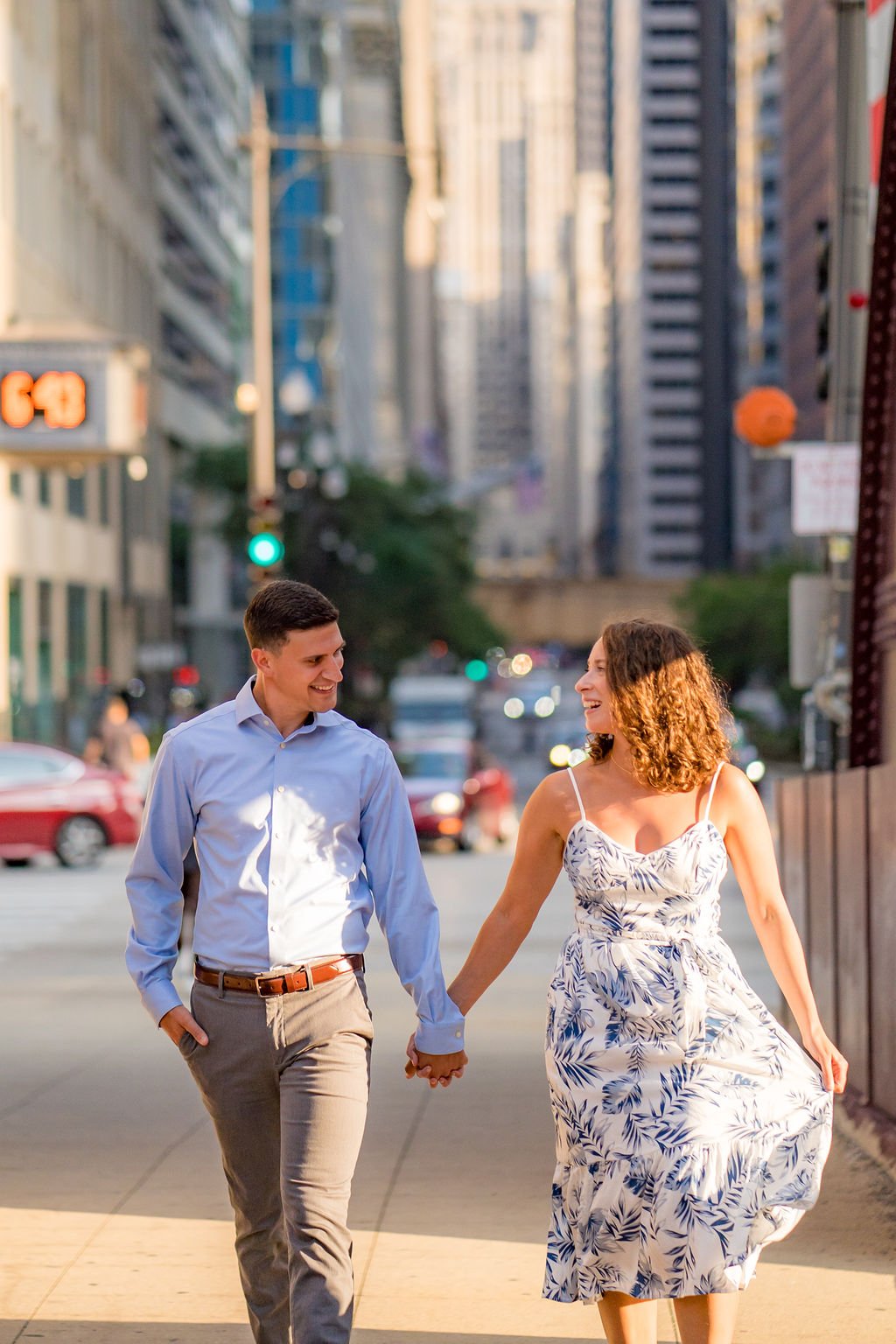 chicago-riverwalk-engagement (4).jpg