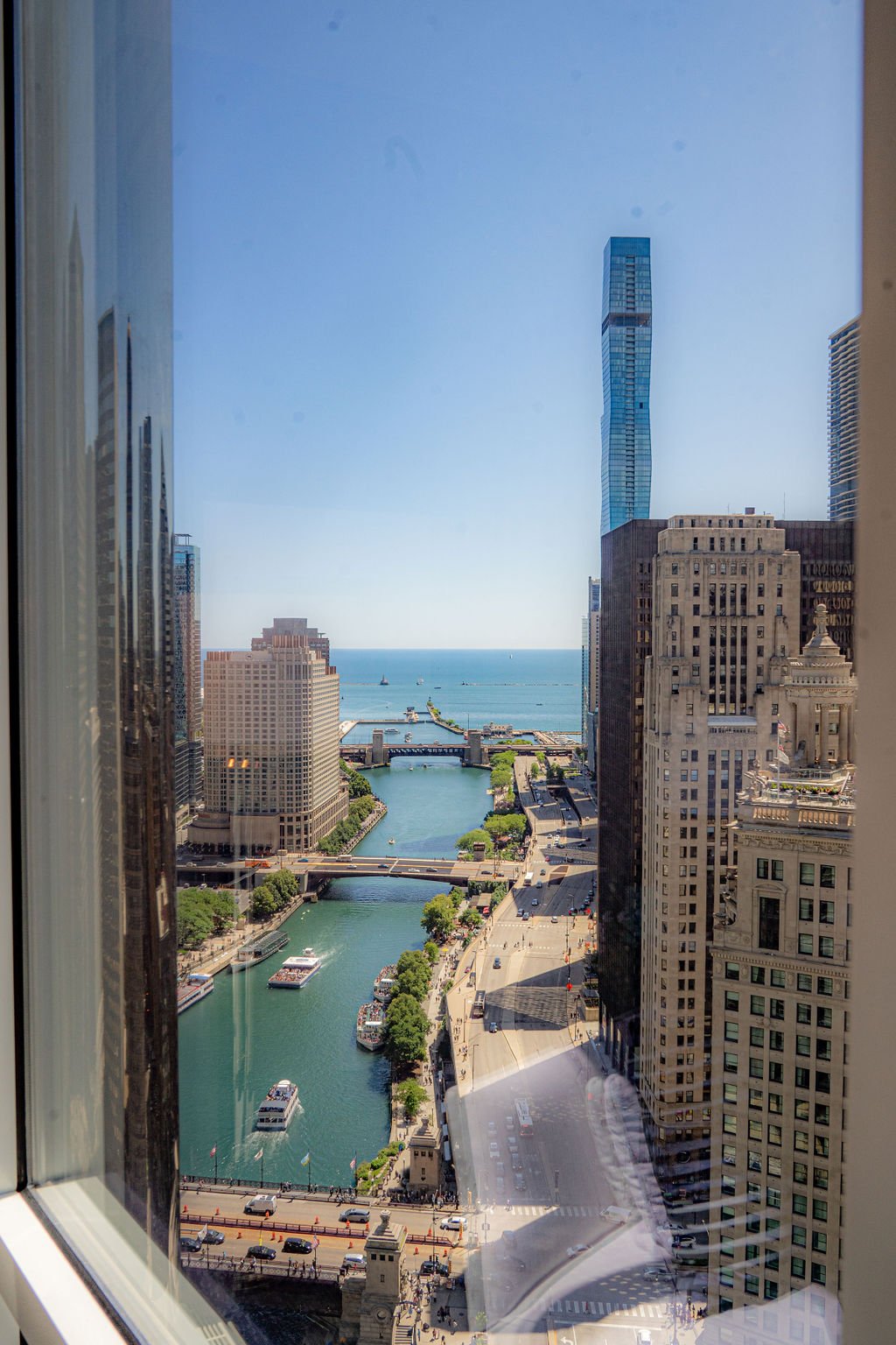 dowtown-chicago-wedding.jpg